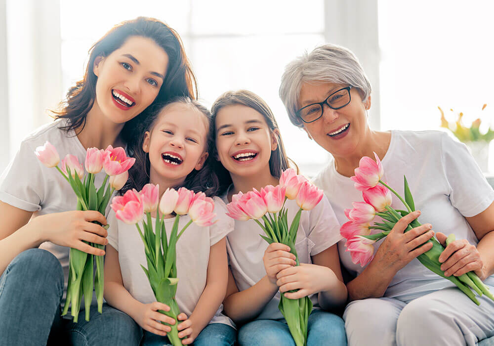 Mujeres fuertes y niñez valiente